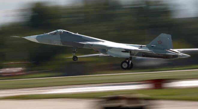 Un des prototype du programme PAK FA qui deviendra le Su57 Aviation de chasse | Allemagne | Analyses Défense