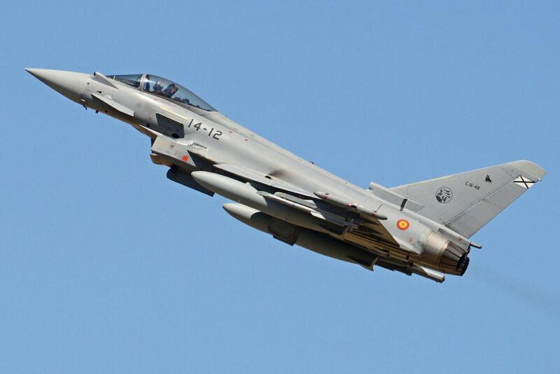 Typhoon AIM120 e1656082752927 Actualités Défense | Aviation de chasse | Budgets des armées et effort de Défense