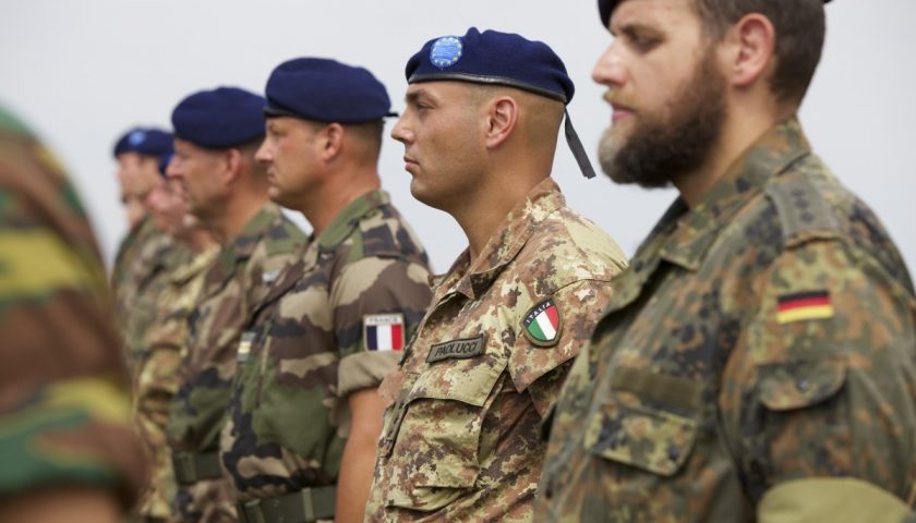 Soldats europeens Analyses Défense | Europe | Fédération de Russie