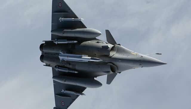 A Rafale F3 from the air component of the French deterrent equipped with an ASMPA missile