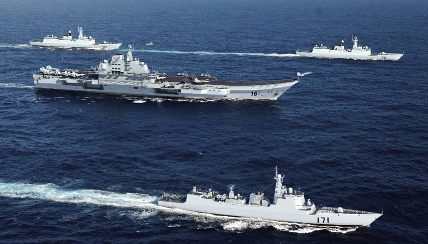 chinese carrier e28098liaoning with escorts Actualités Défense | Constructions Navales militaires | Guerre de Haute Intensité
