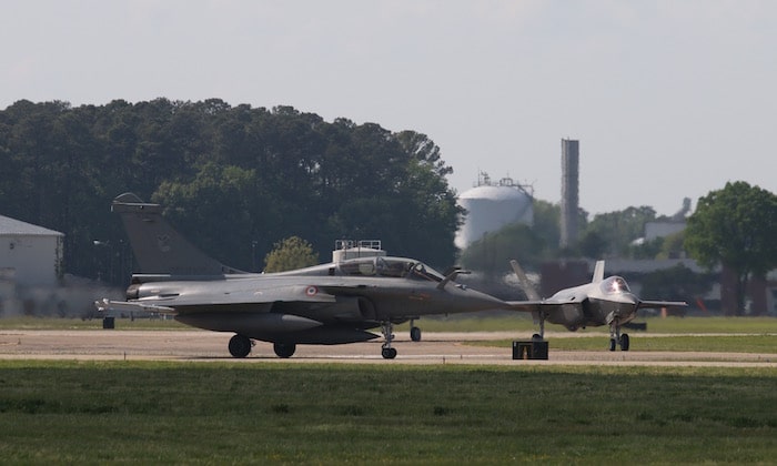 Rafale Francais et F35A Americain au point dattente Allemagne | Analyses Défense | Awacs et guerre électronique