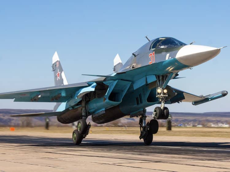 Les forces aeriennes russes emploient lavion dattaque Su34 Actualités Défense | Alliances militaires | Aviation de chasse
