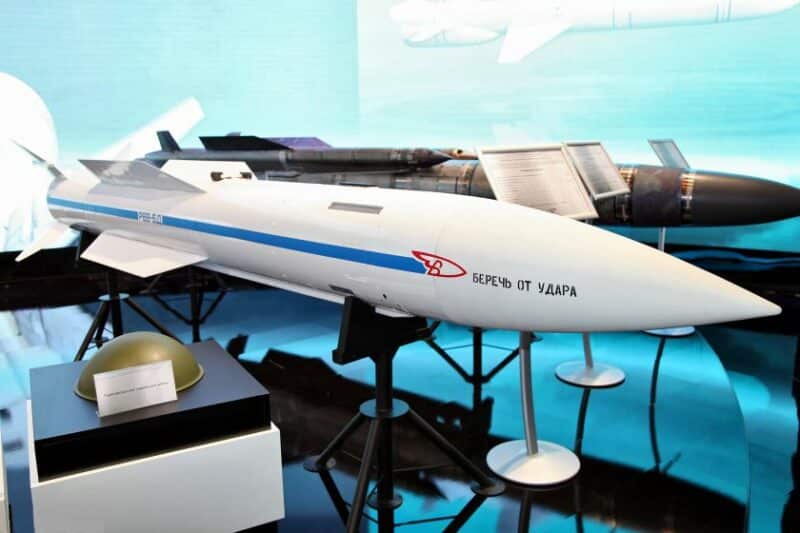 the R-37M missile is given to have a range of 400 km and a speed greater than mach4