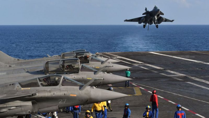 a rafale plane is preparing to land on the deck of the aircraft carrier charless de gaulle on may 9, 2019 in the indian ocean off the coast of goa 6178270 e1624289420364 Submarine fleet | Military Naval Construction | Defense Contracts and Calls for Tenders 