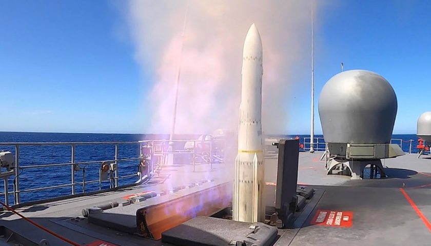 ESSM Mk41 Analyses Défense | Armes et missiles hypersoniques | Armes Laser et énergie dirigée