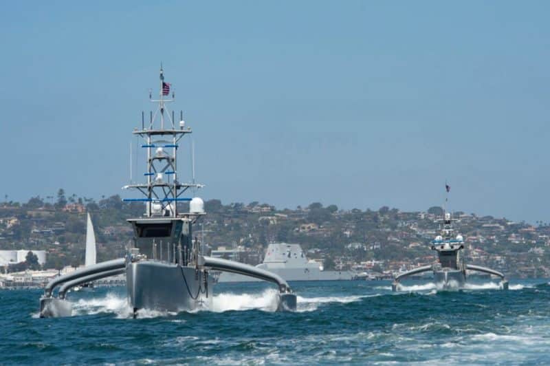 Sea Hunter et Seahawk US Navy