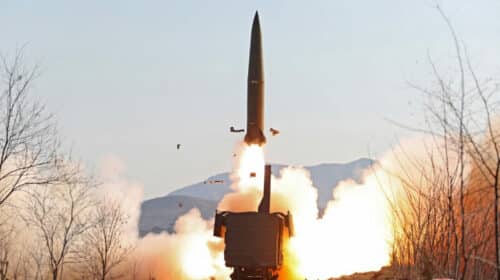 2201115 misil de corea del norte mn 1025 e1670593560622 Análisis de defensa | Presupuestos de las Fuerzas Armadas y esfuerzos de defensa | Construcción naval militar 