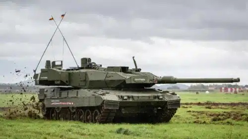 ein Kmw Leopard 2A7 mit Trophäe APs am Nato-Tag 2022 4608 x v0 9cxnnjwz5afa1.jpg Deutschland | MBT-Kampfpanzer | Bau gepanzerter Fahrzeuge 