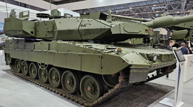Leopard 2A7HU avec Systeme APS TROPHY